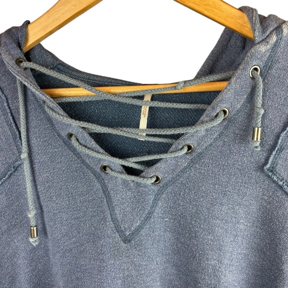 Free People OVERSIZED Winston Blue Lace-Up Top XS — ONLY BLUE, Pink is visual - Picture 3 of 7